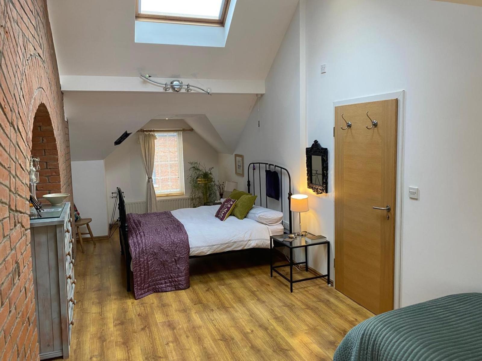 True Colours Apartment In Central Location Μπάνγκορ Εξωτερικό φωτογραφία