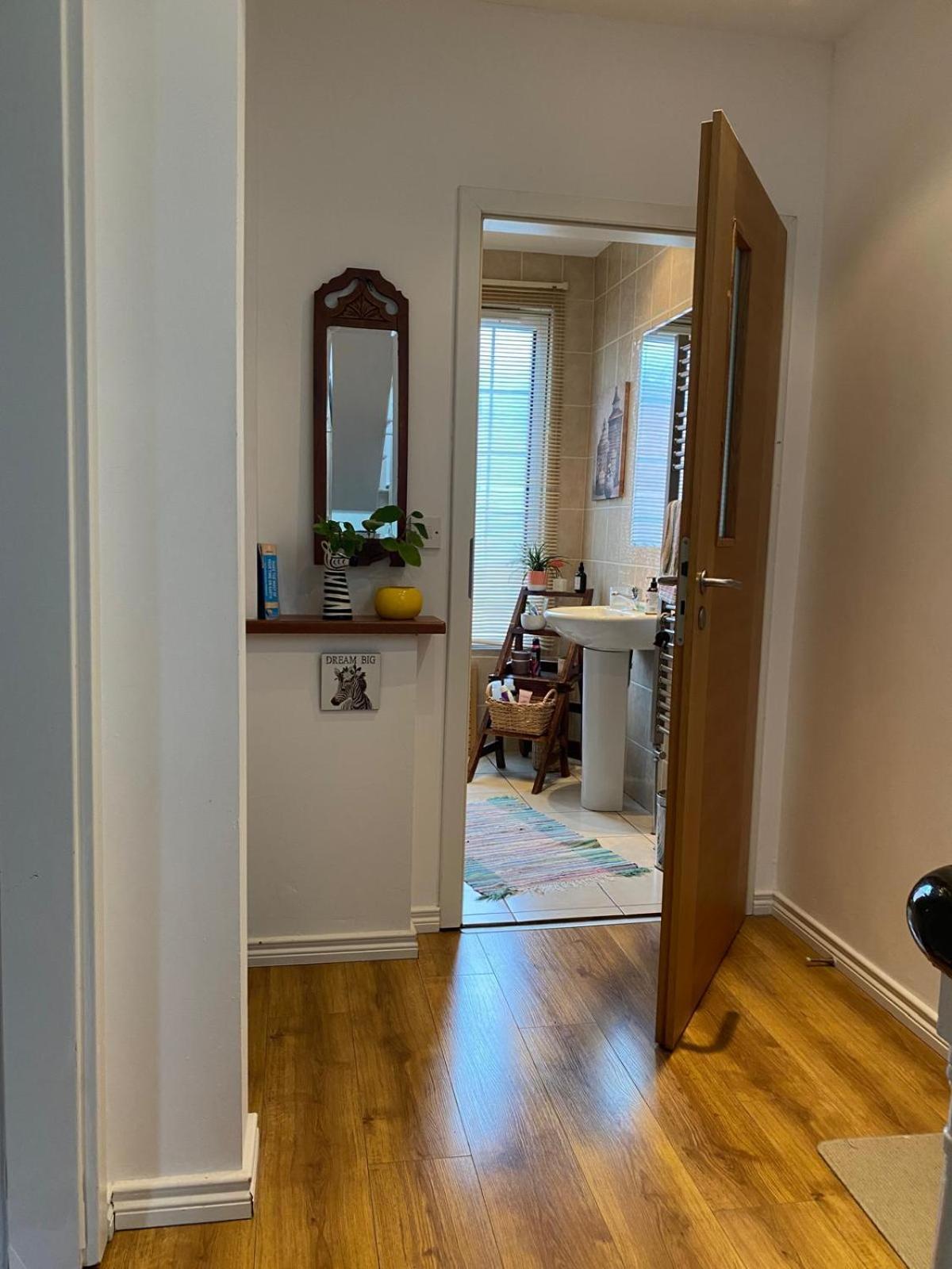 True Colours Apartment In Central Location Μπάνγκορ Εξωτερικό φωτογραφία